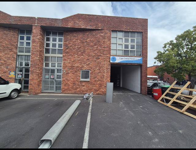 296M² WAREHOUSE TO LET IN BEACONVALE